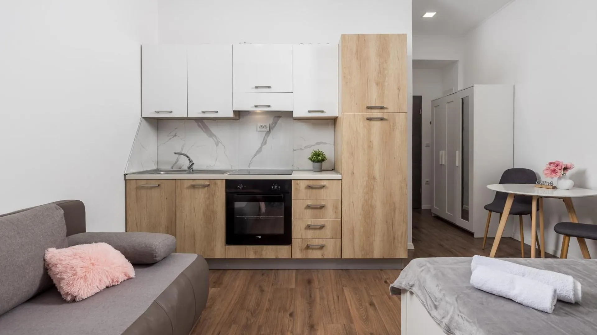 Love & Dream Apartments Rijeka 0*,